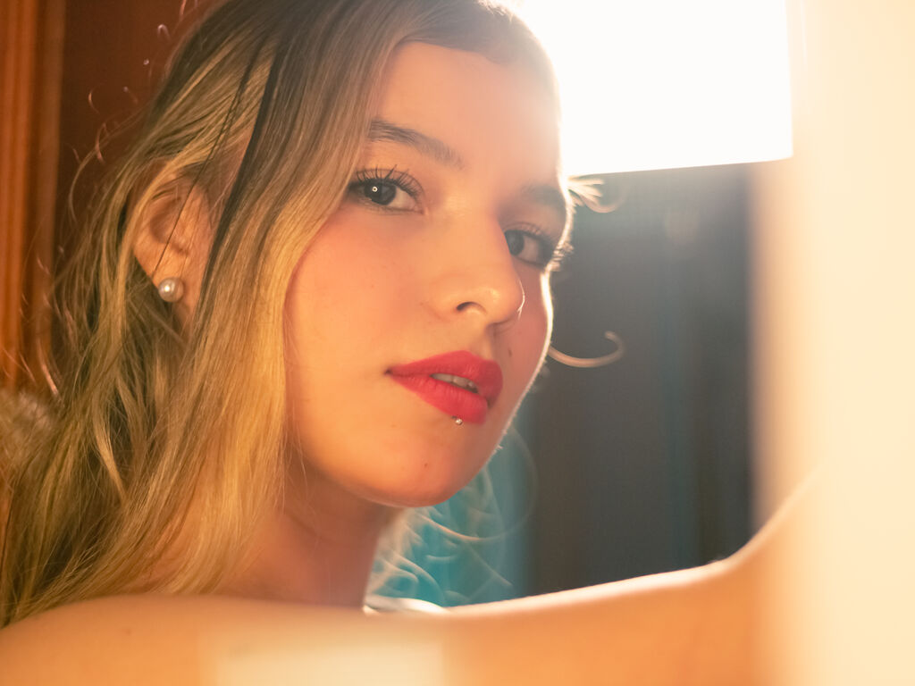 Isabela Fletcher Picture